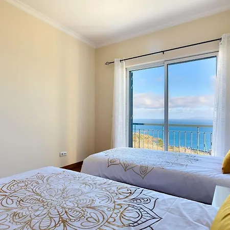 Ferienhaus Fuer 6 Personen Ca 200 M In Canico, Madeira Suedkueste Von Madeira * Canico (Madeira)